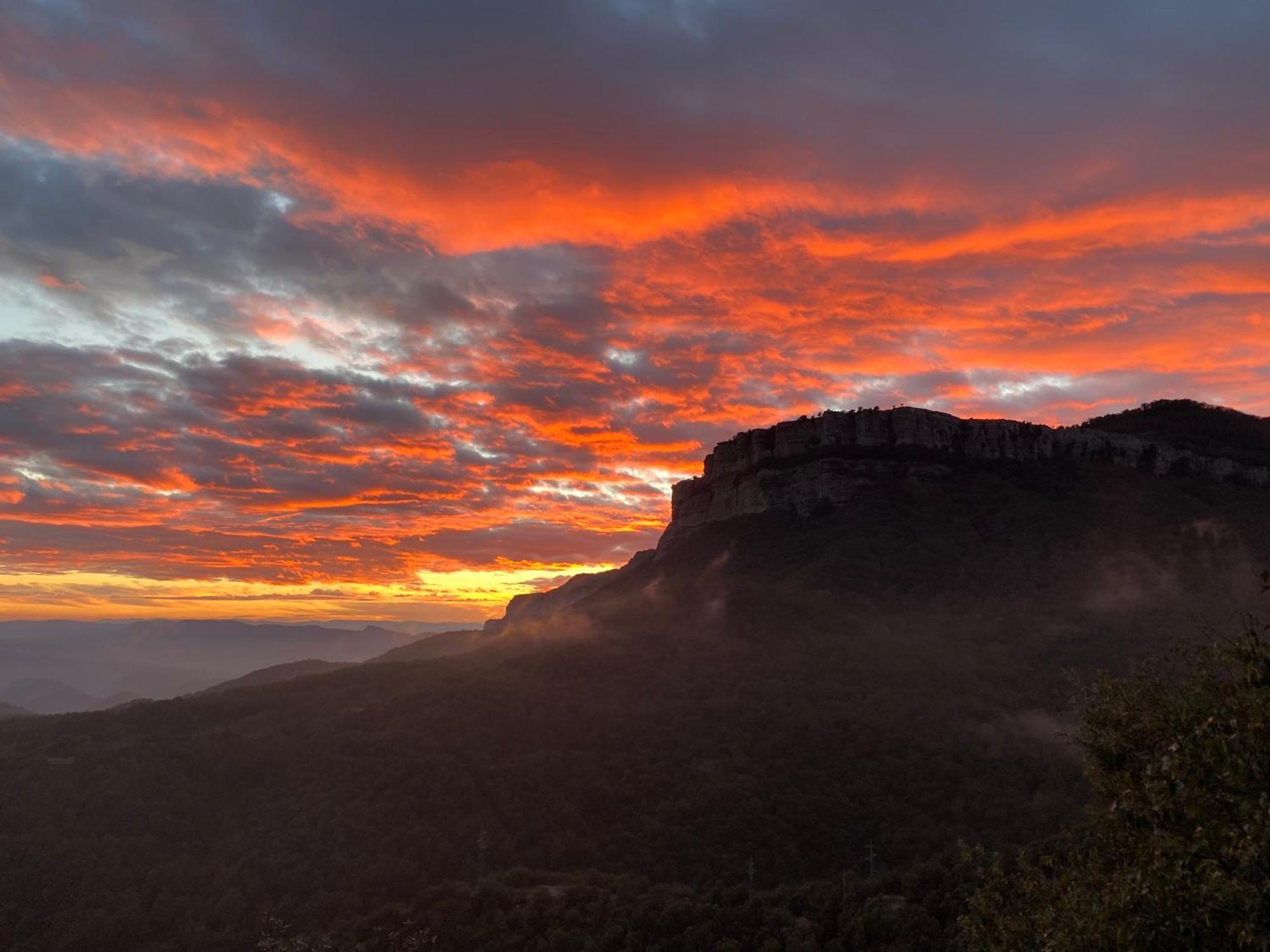 Alojamiento Sant Joan De Fabregues - Rupit I Pruit ภายนอก รูปภาพ